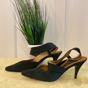 Black Kenneth Cole sling backs